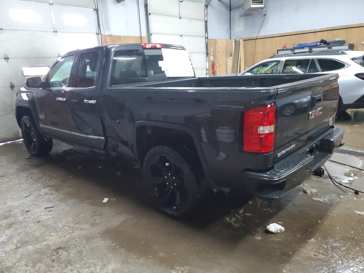 2014 GMC Sierra - Image 2