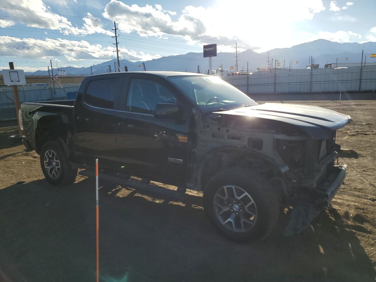 2017 GMC Canyon - Image 4