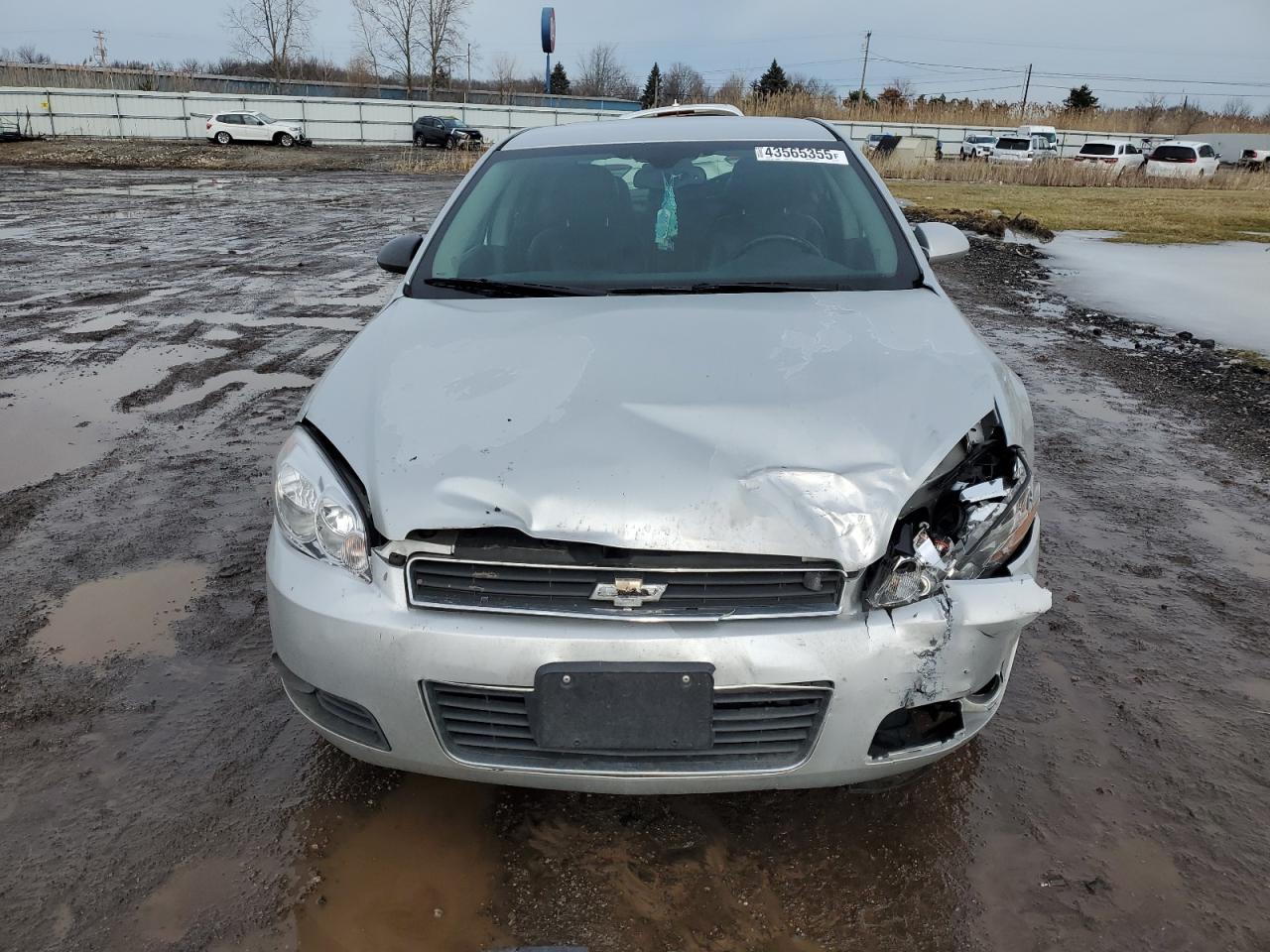 2011 Chevrolet Impala - Image 5
