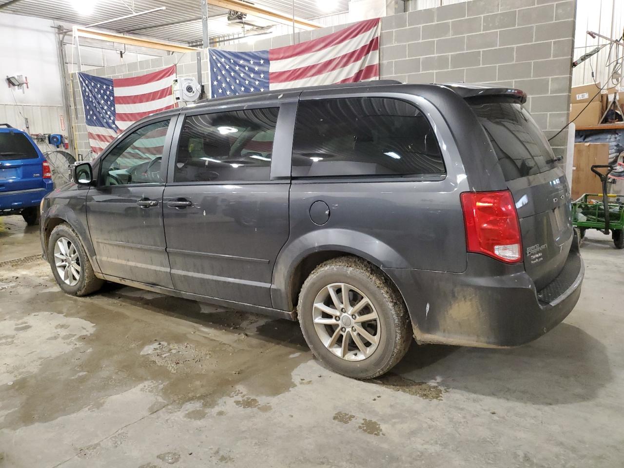 2016 Dodge Caravan - Image 2