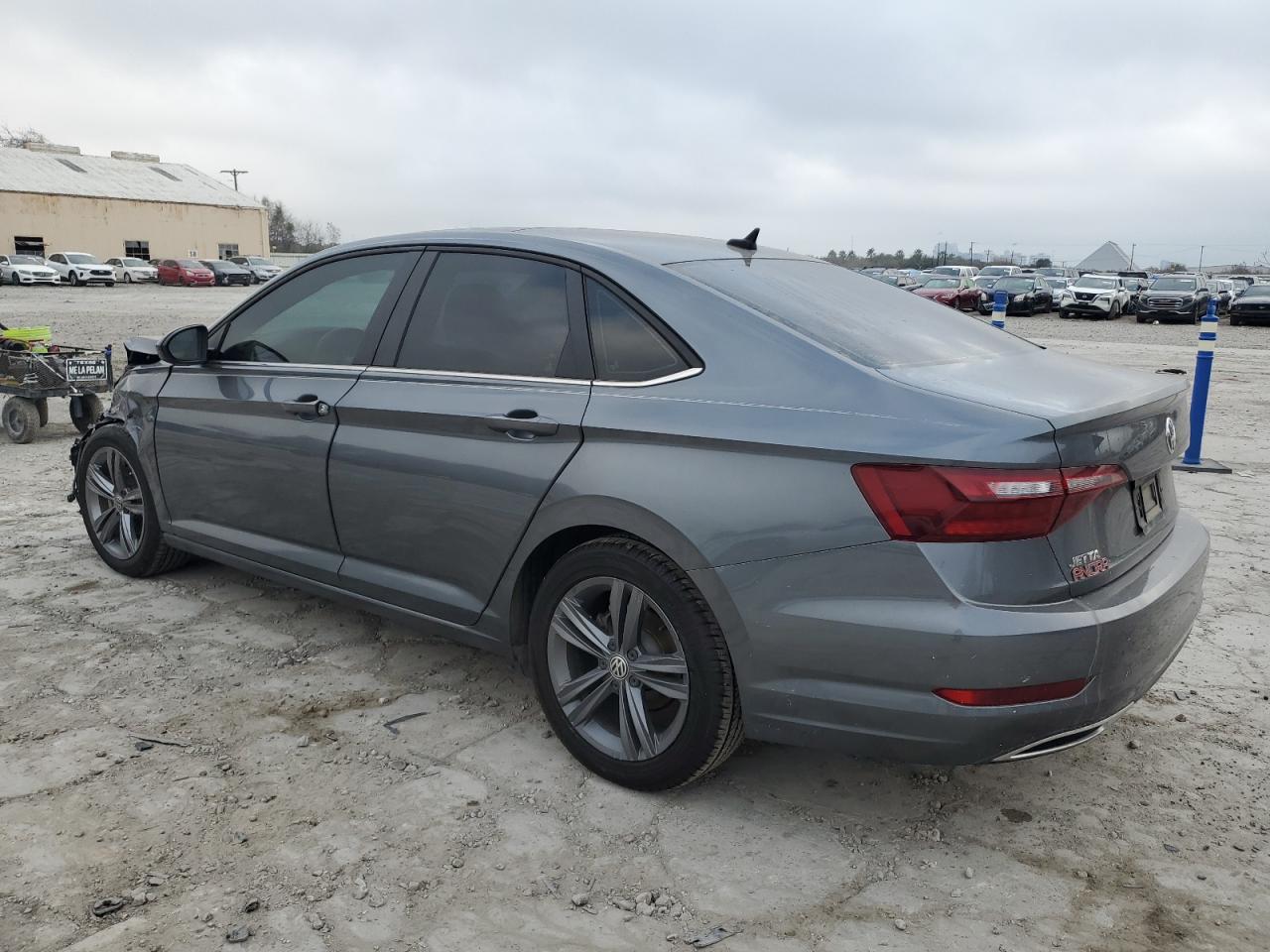 2020 Volkswagen Jetta - Image 2