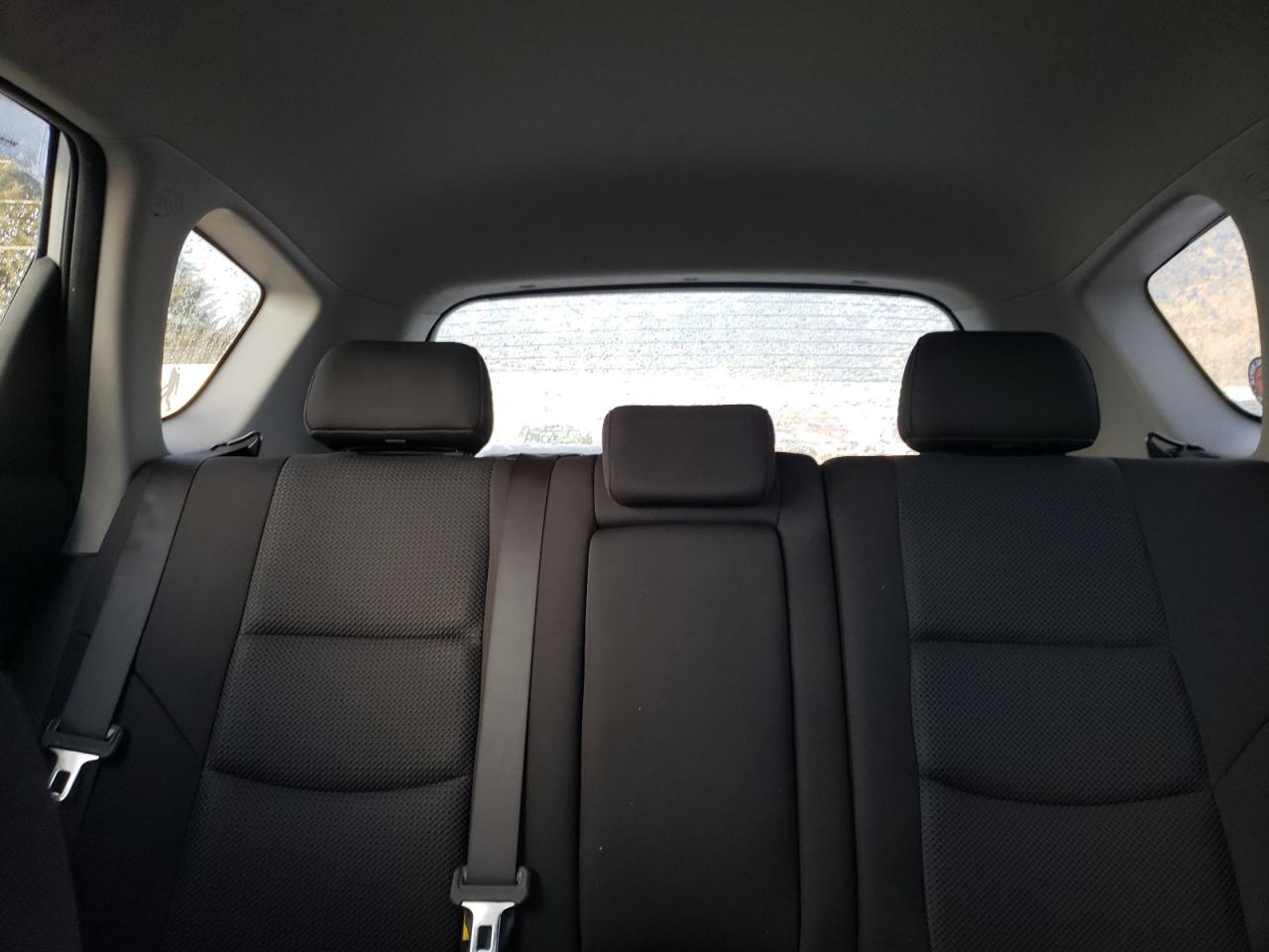 2011 Hyundai Elantra - Image 10