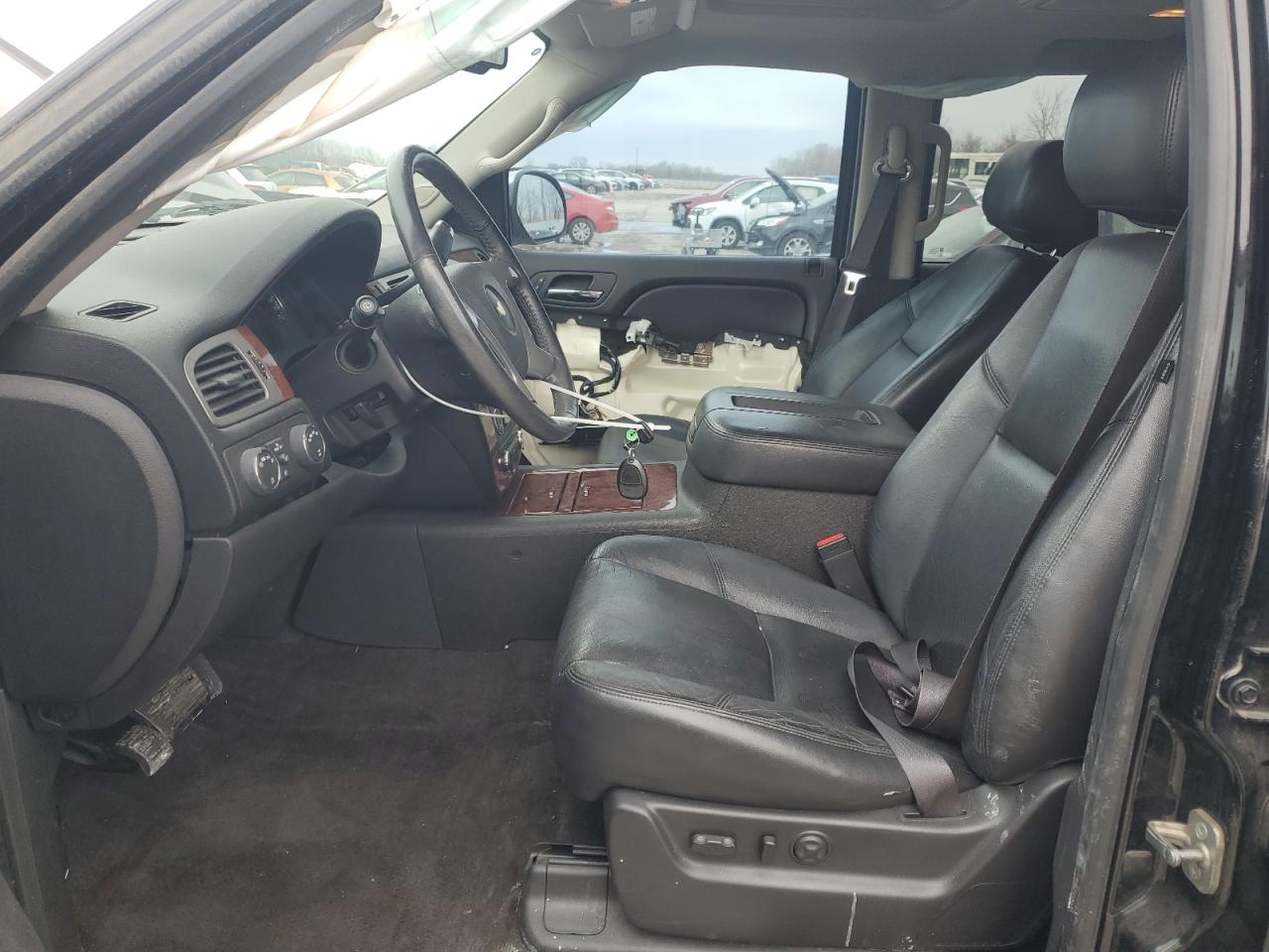 2013 Chevrolet Suburban - Image 7