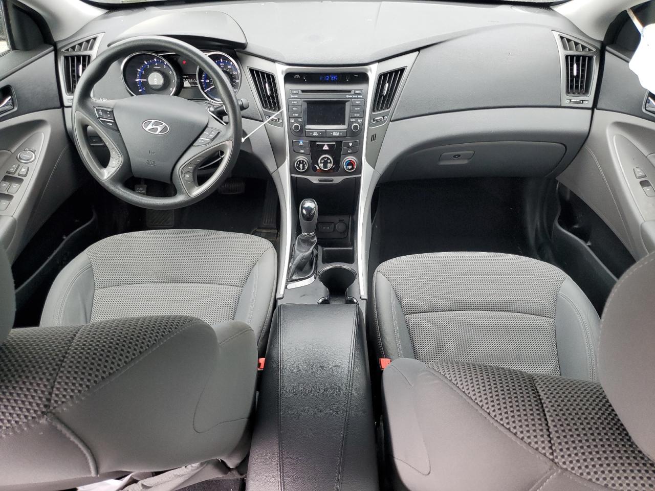 2014 Hyundai Sonata - Image 8
