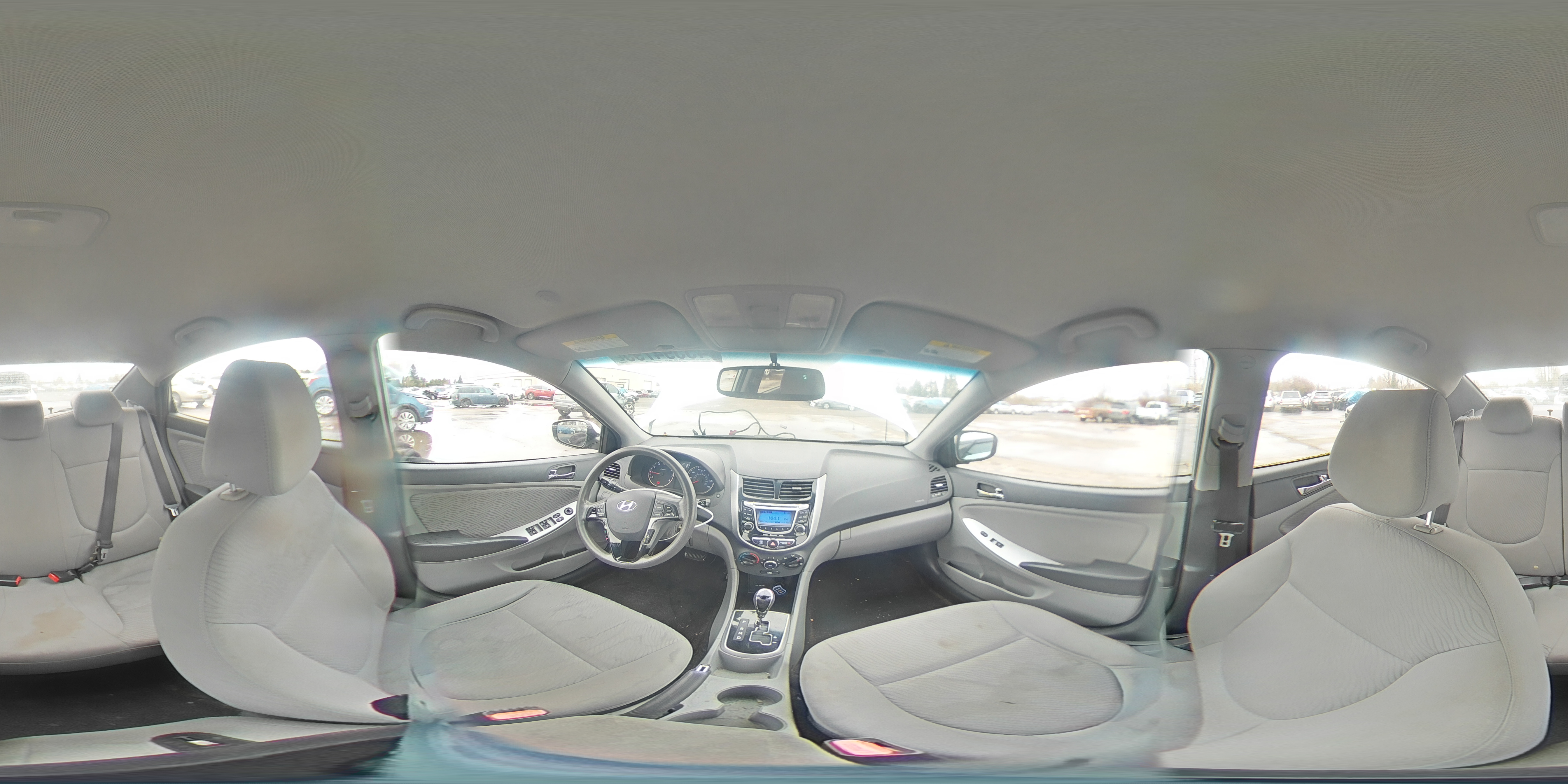 2013 Hyundai Accent - Image 12