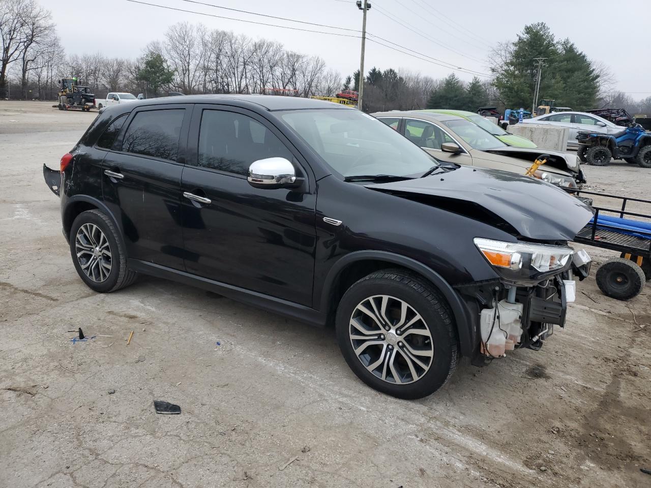 2017 Mitsubishi Outlander - Image 4