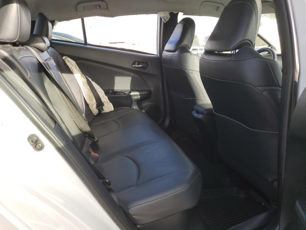 2021 Toyota Prius - Image 10