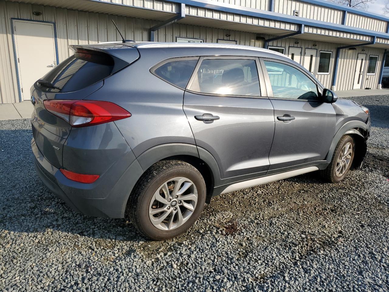 2017 Hyundai Tucson - Image 3