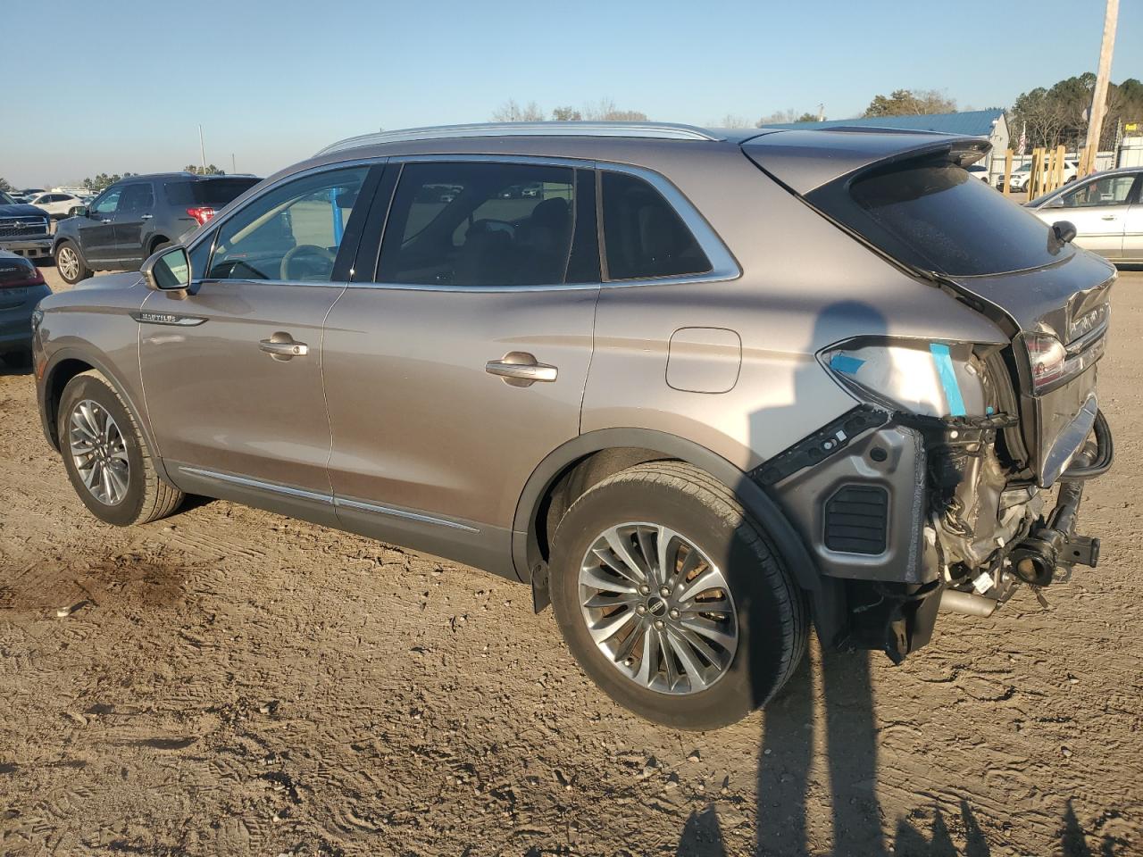 2021 Lincoln Nautilus - Image 2
