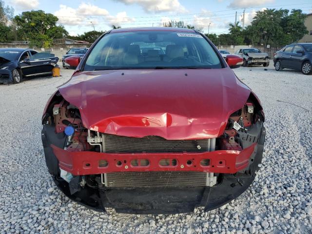  FORD FOCUS 2012 Czerwony