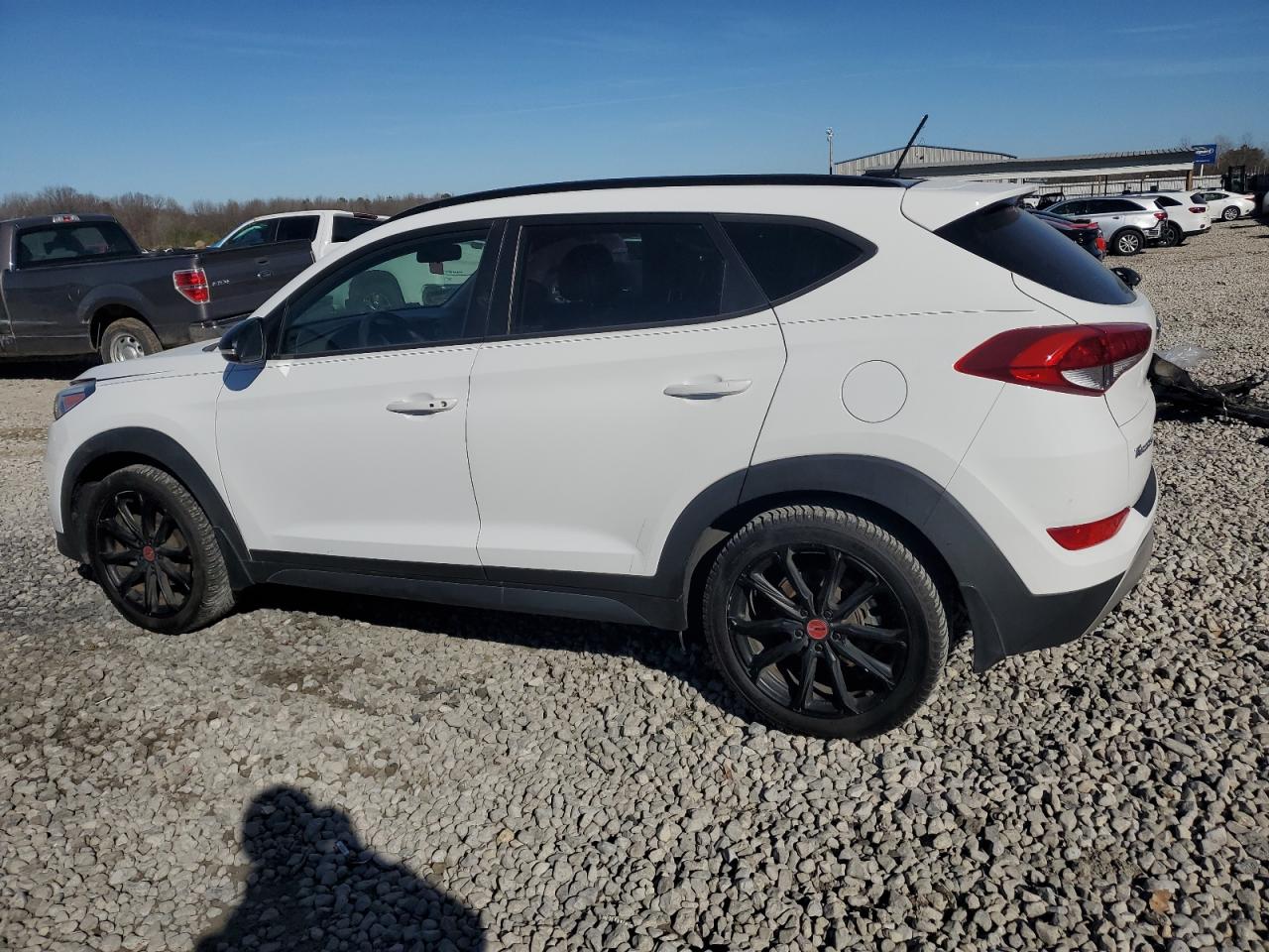 2017 Hyundai Tucson - Image 2