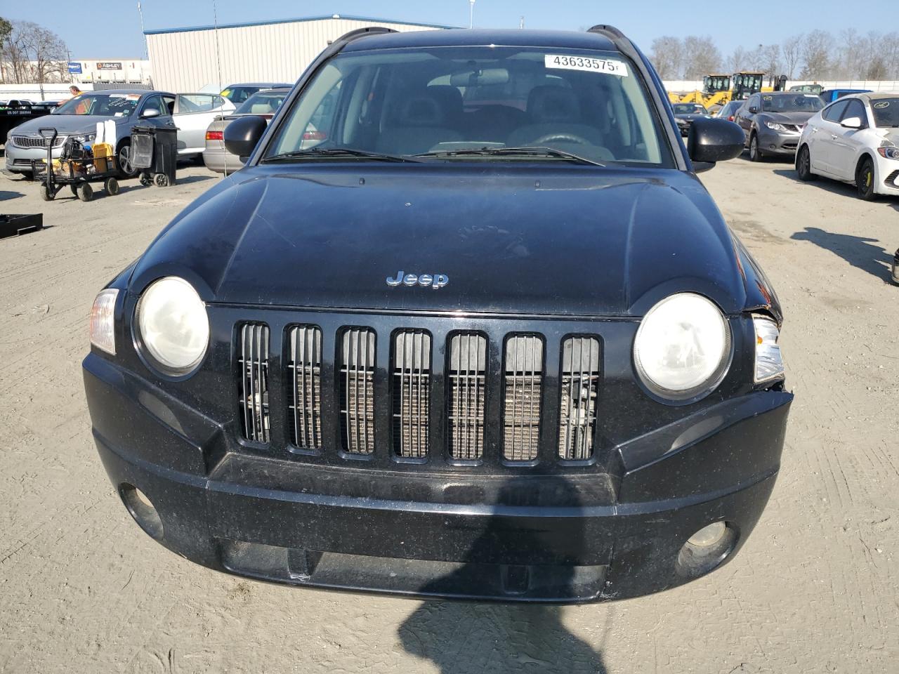 2007 Jeep Compass - Image 5