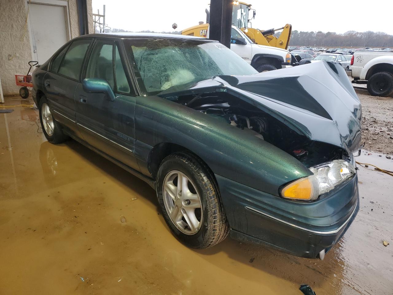 1997 Pontiac Bonneville - Image 4