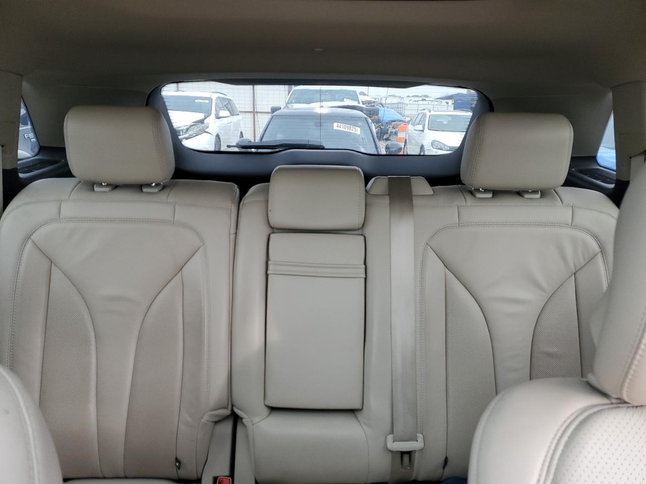 2019 Lincoln Nautilus - Image 10