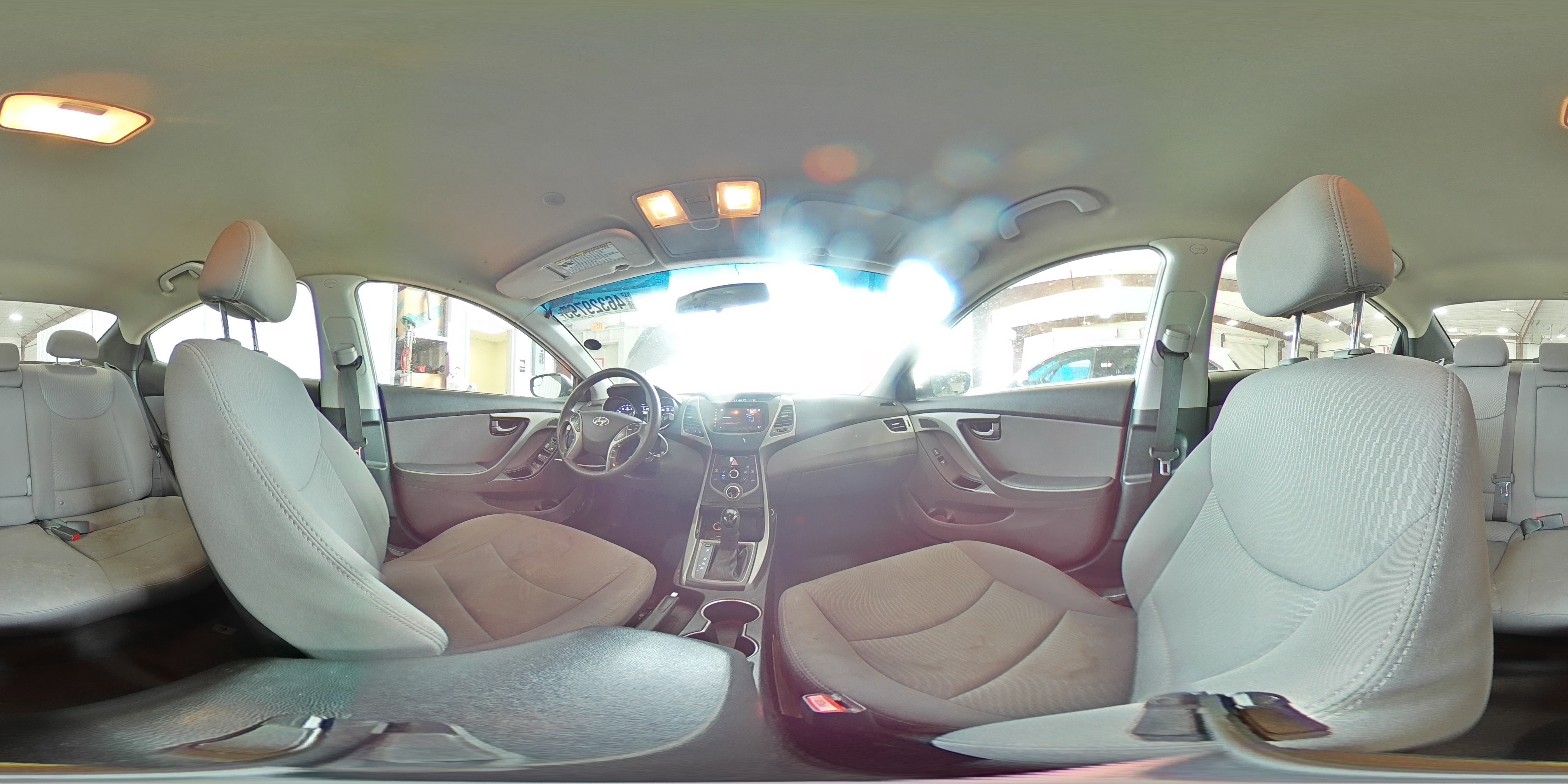 2015 Hyundai Elantra - Image 14