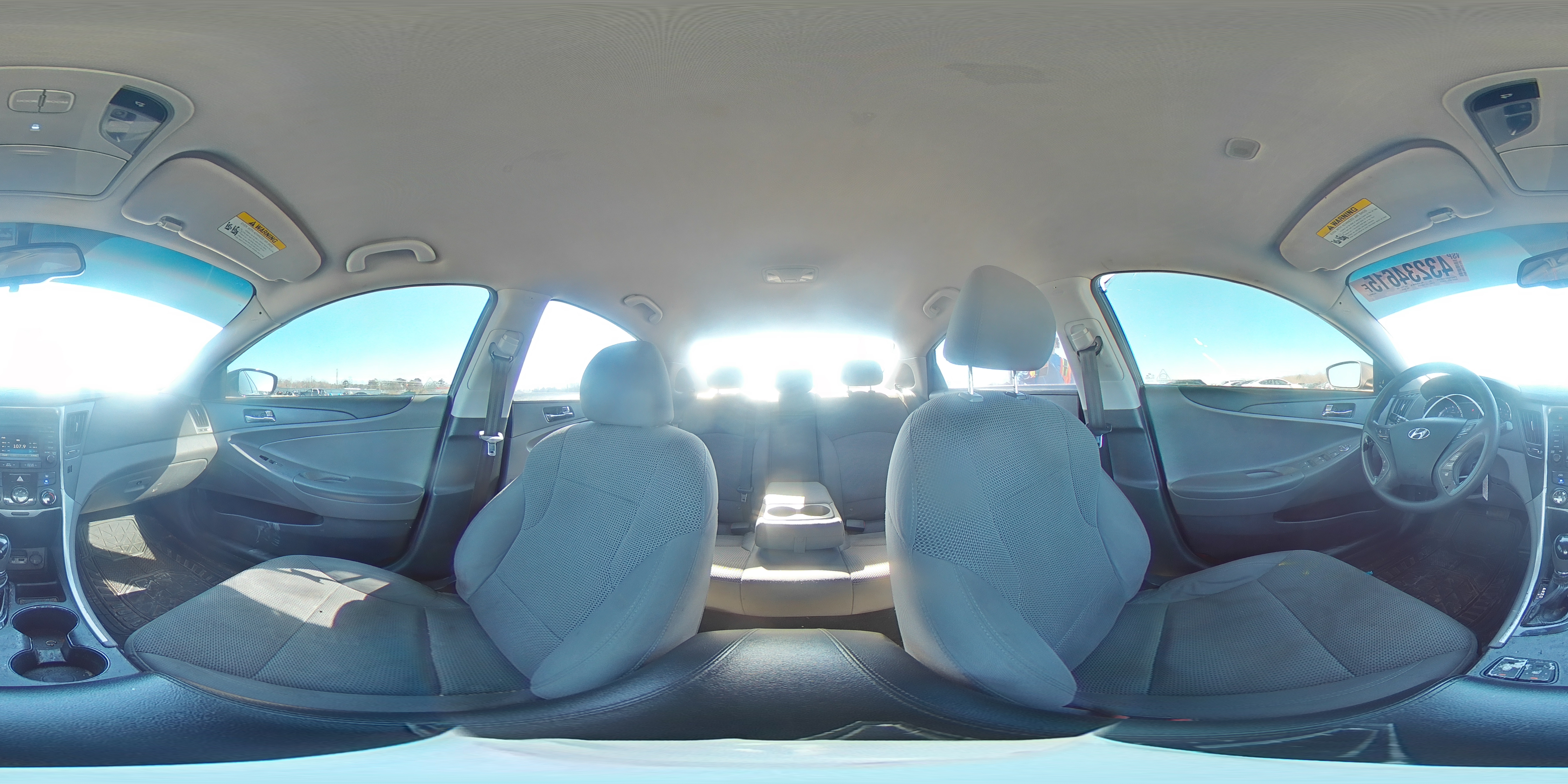 2014 Hyundai Sonata - Image 13