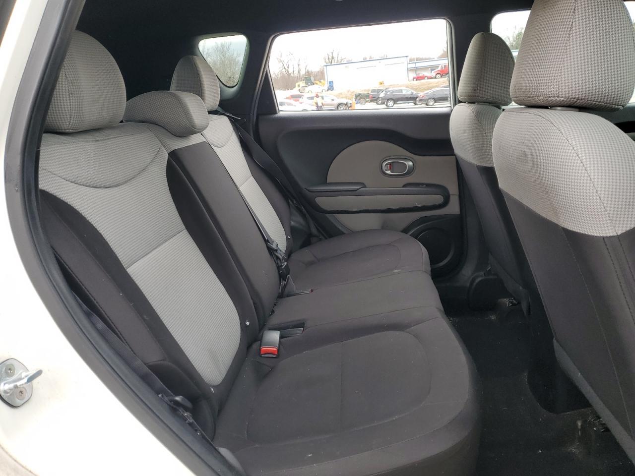 2017 Kia Soul - Image 11