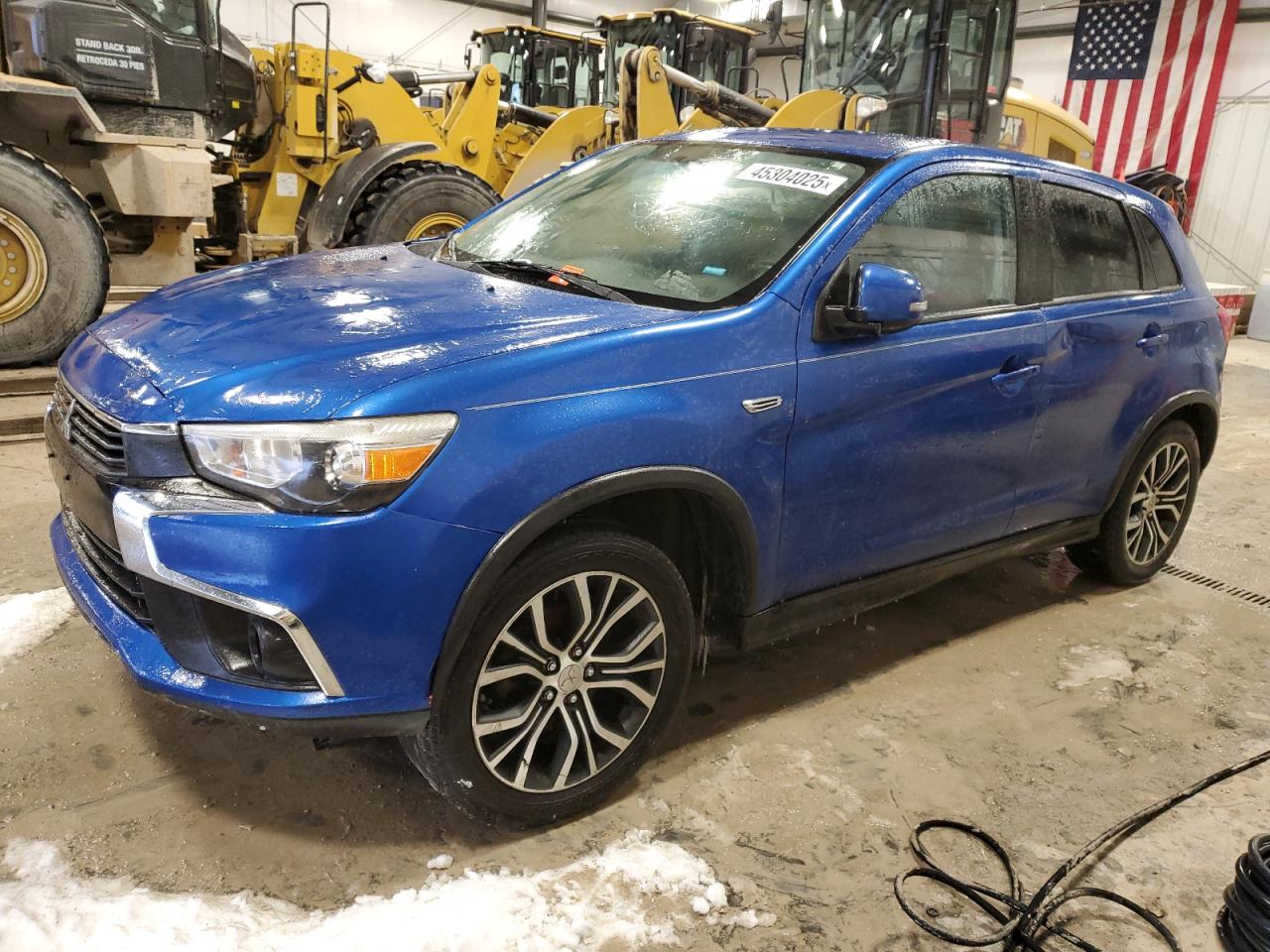 2017 Mitsubishi Outlander - Image 1