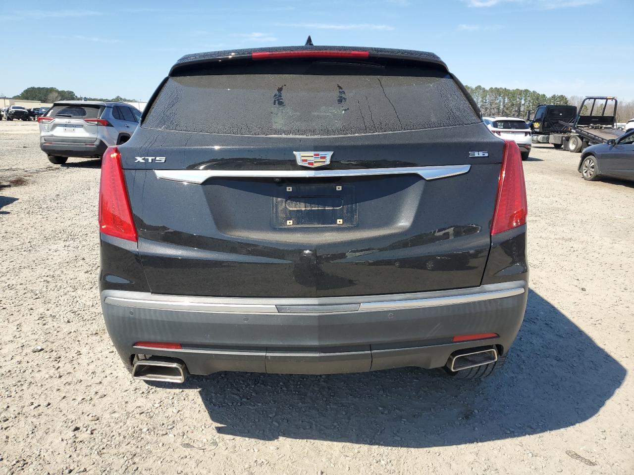 2018 Cadillac XT5 - Image 6