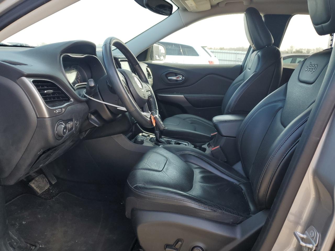 2019 Jeep Grand Cherokee - Image 7