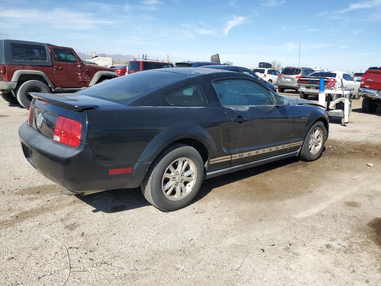 2008 Ford Mustang - Image 3