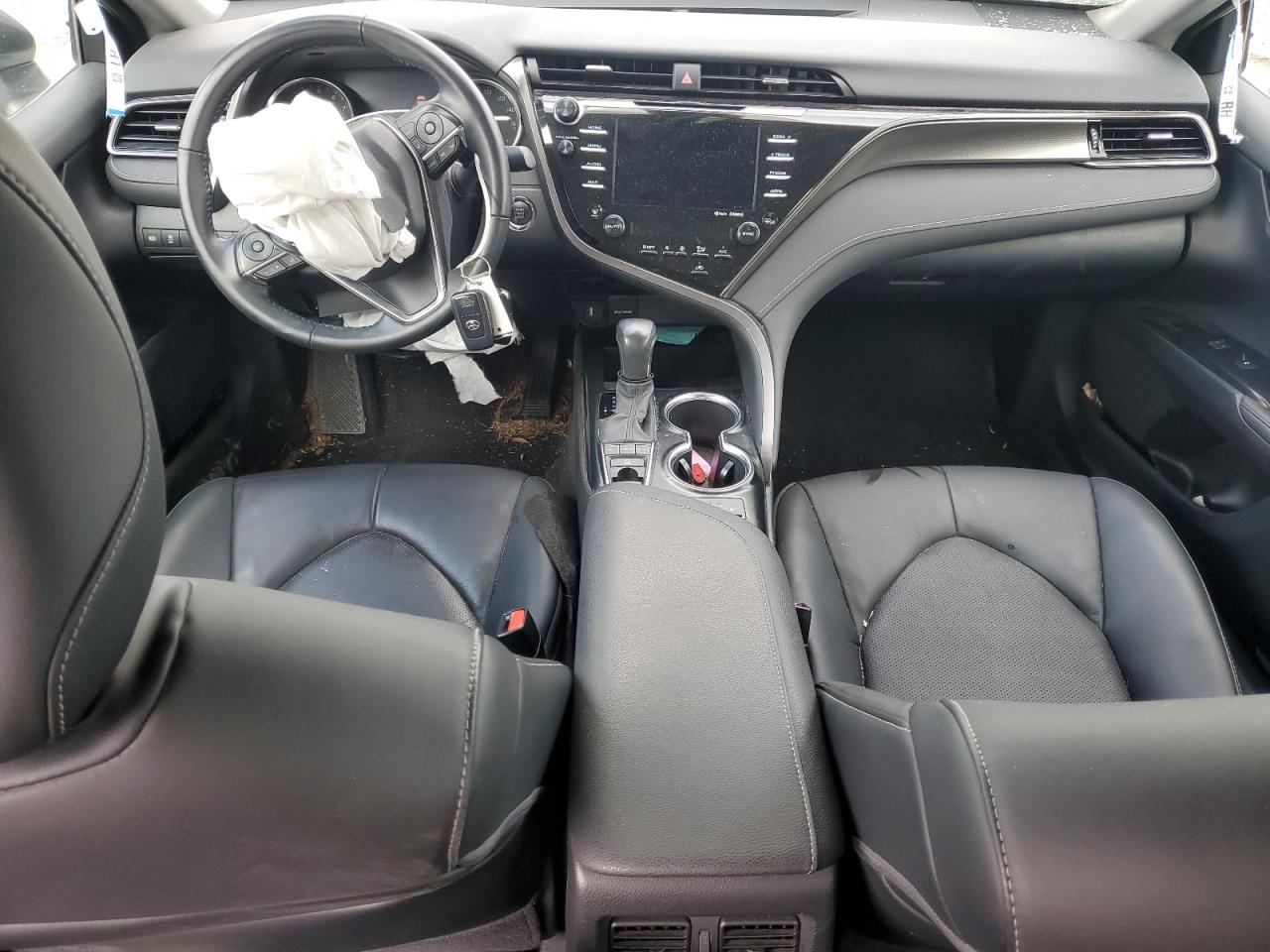 2020 Toyota Camry - Image 8