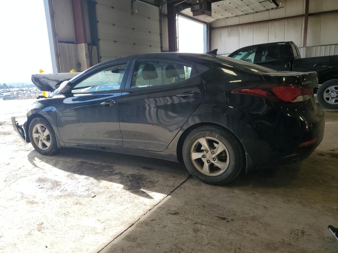 2015 Hyundai Elantra - Image 2
