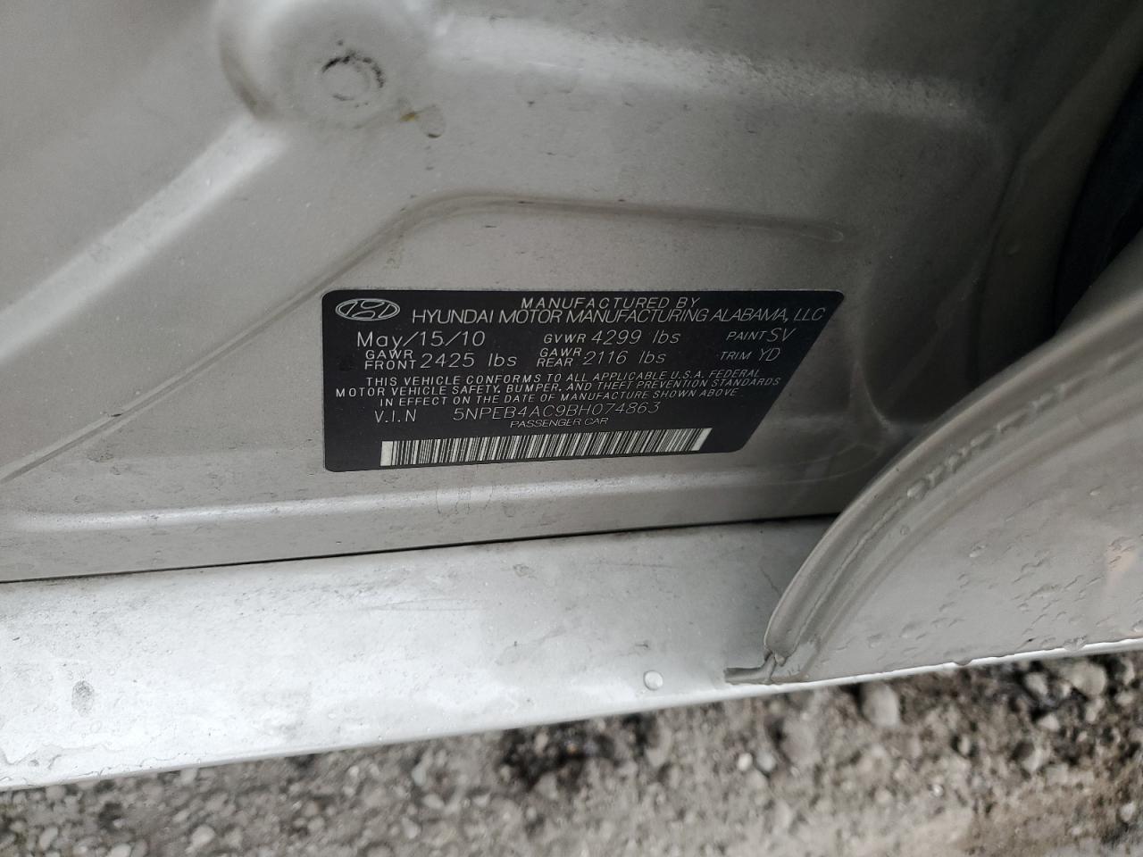 2011 Hyundai Sonata - Image 13
