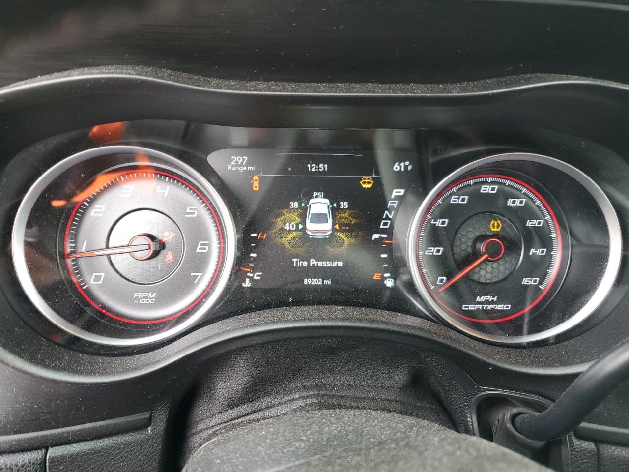 2019 Dodge Charger - Image 9