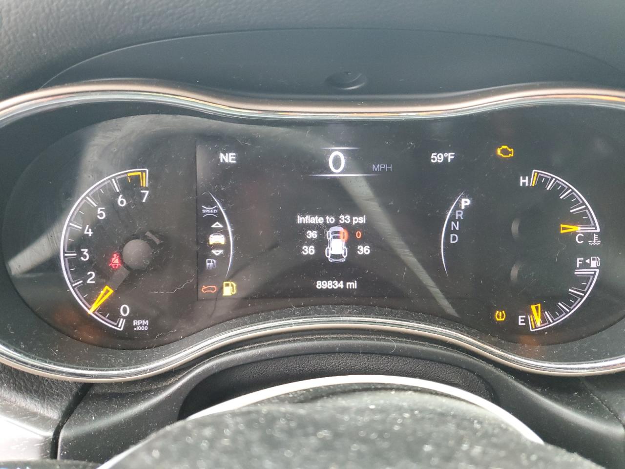 2017 Jeep Grand Cherokee - Image 9