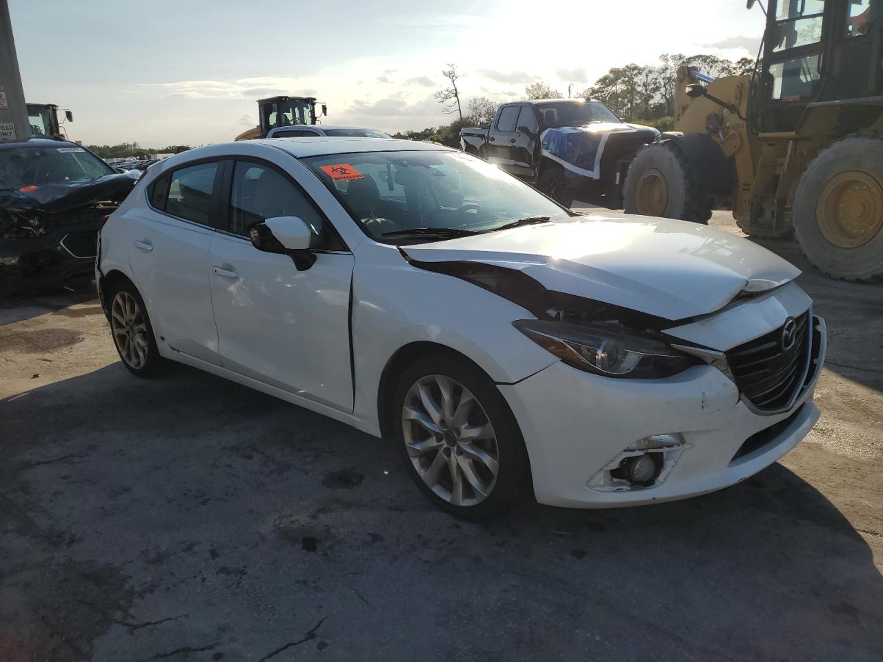 2015 Mazda 3 - Image 4