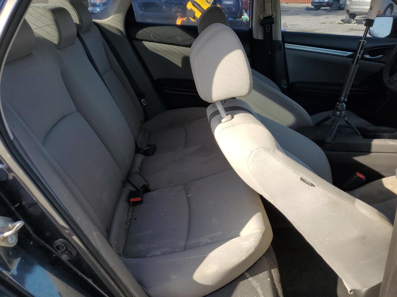 2019 Honda Civic - Image 11