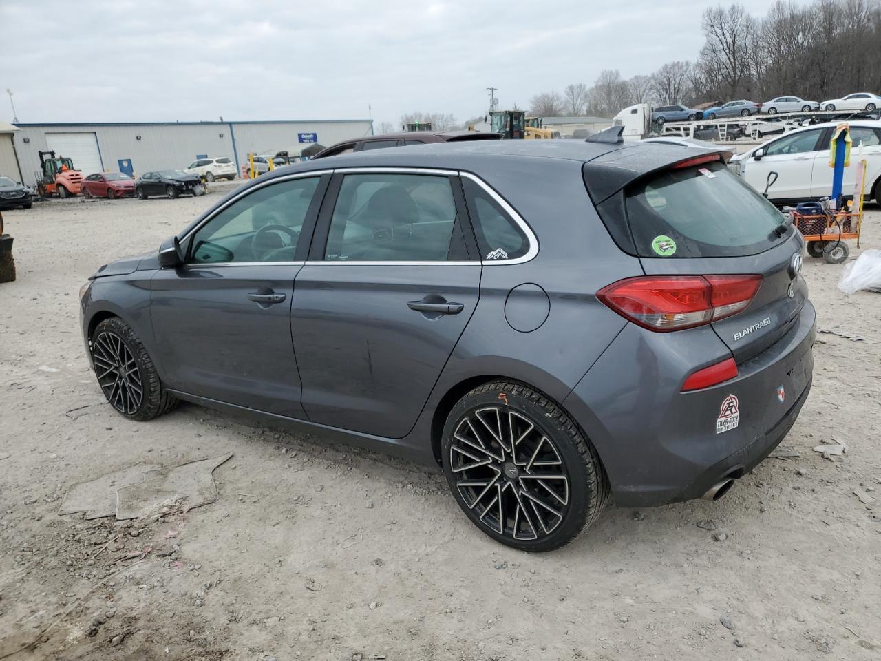 2018 Hyundai Elantra - Image 2