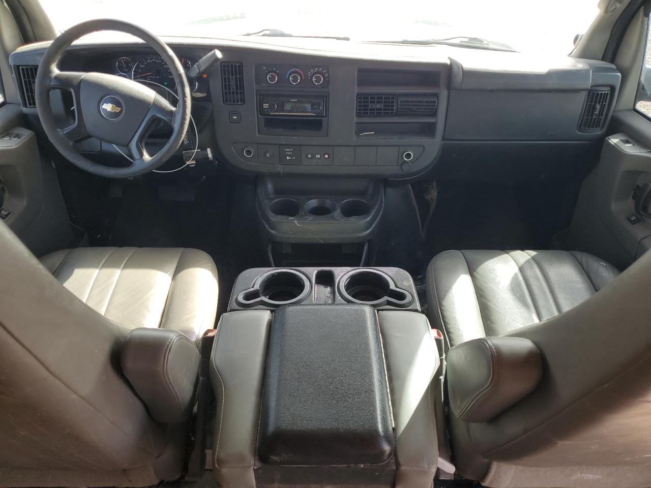 2014 Chevrolet Express - Image 8