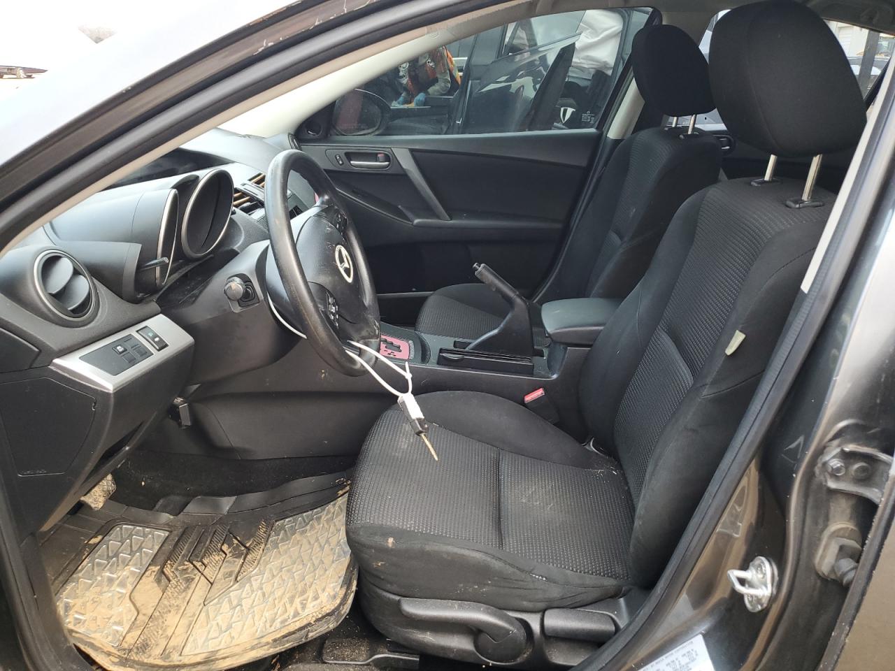 2012 Mazda 3 - Image 7