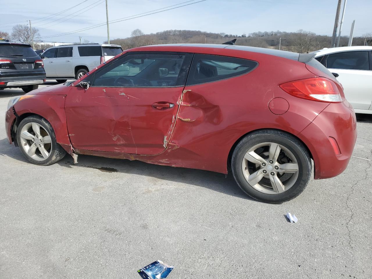 2014 Hyundai Veloster - Image 2