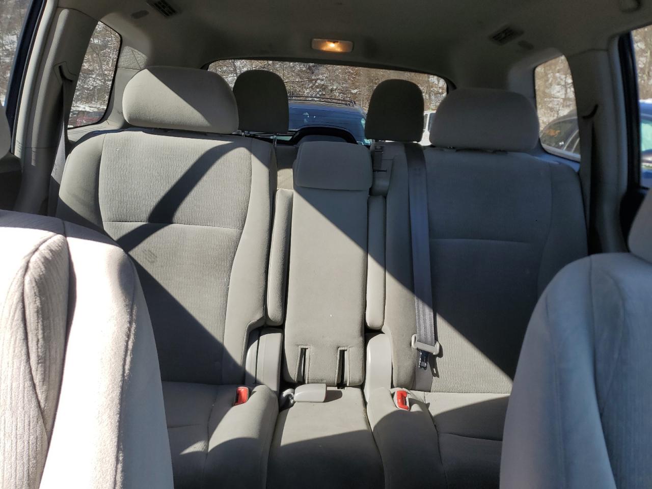 2011 Toyota Highlander - Image 10