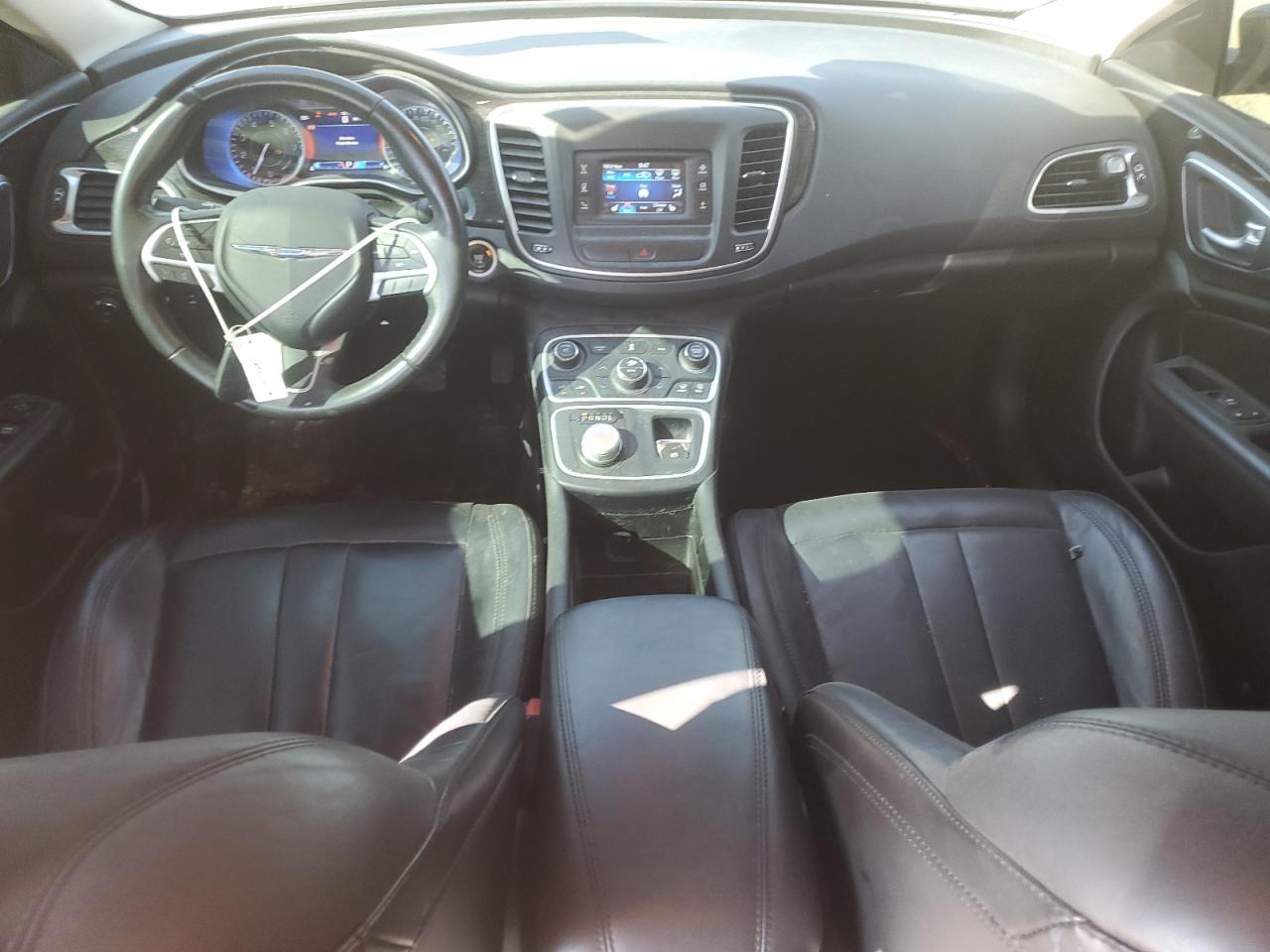 2015 Chrysler 200 - Image 8