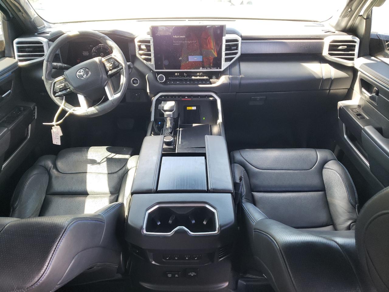 2022 Toyota Tundra - Image 8