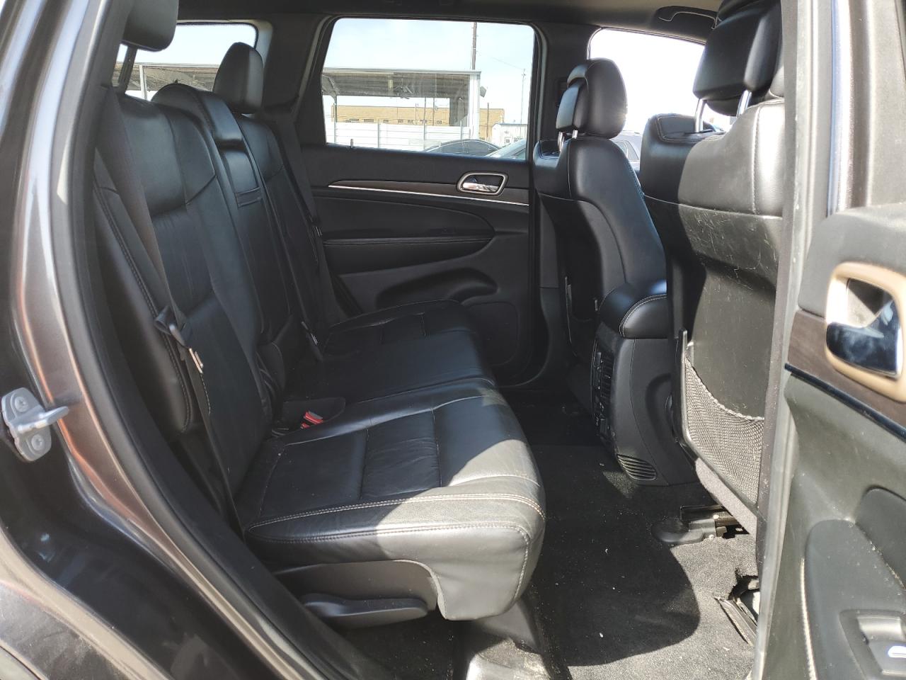 2014 Jeep Grand Cherokee - Image 11