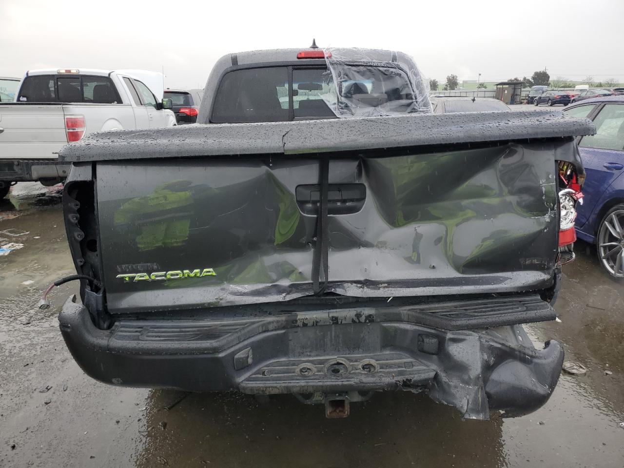 2015 Toyota Tacoma - Image 6