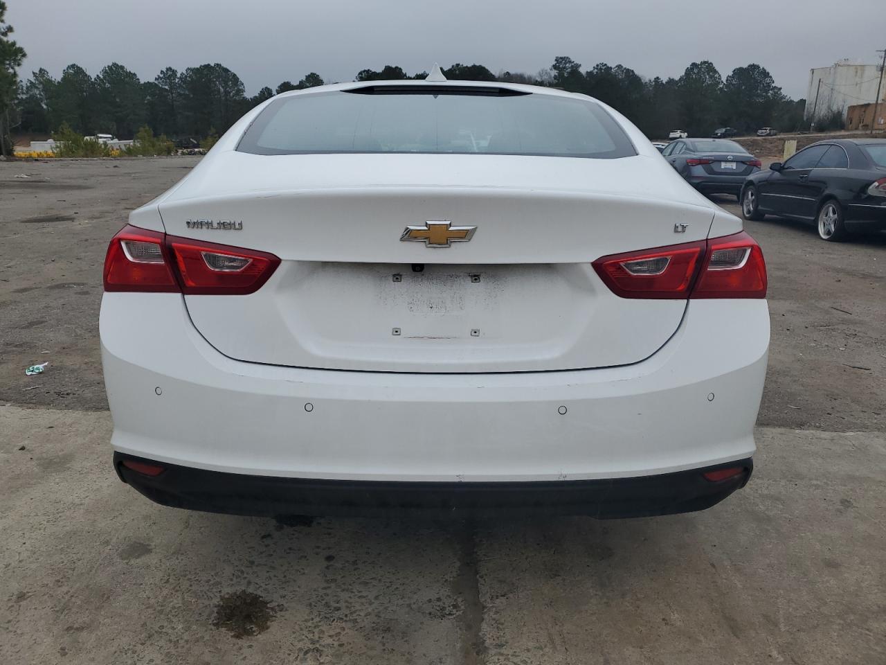 2023 Chevrolet Malibu - Image 6