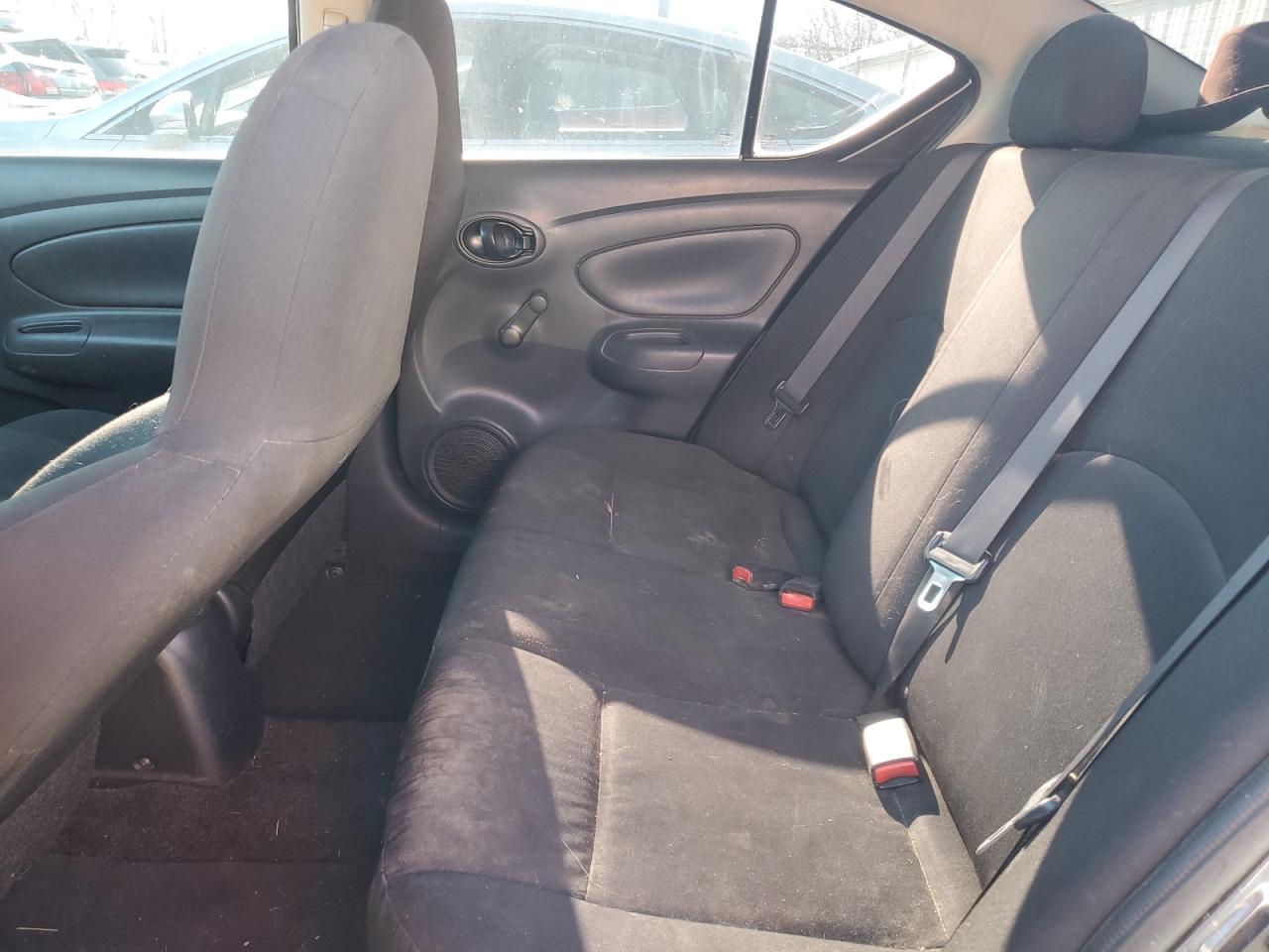2015 Nissan Versa - Image 10