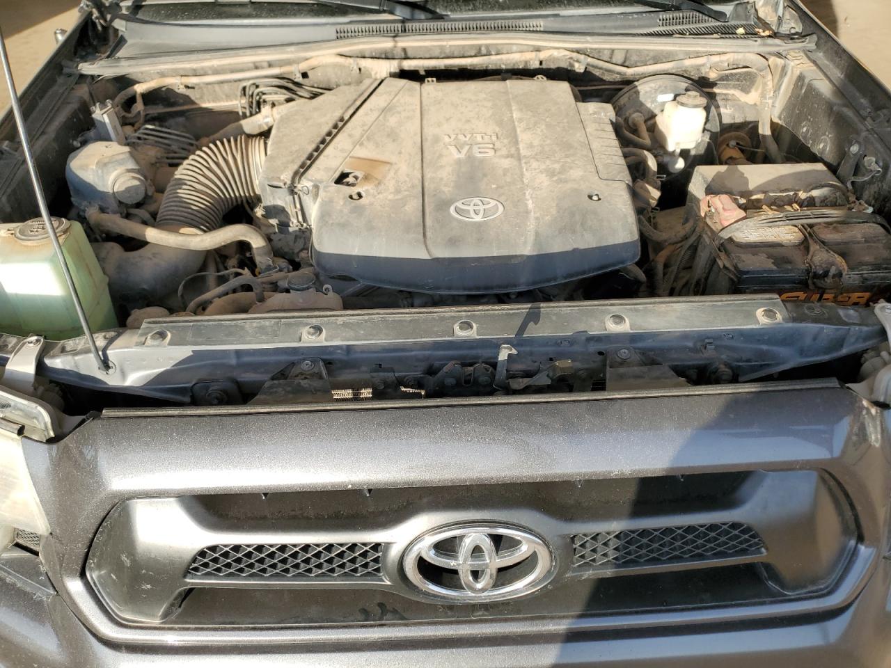 2014 Toyota Tacoma - Image 11