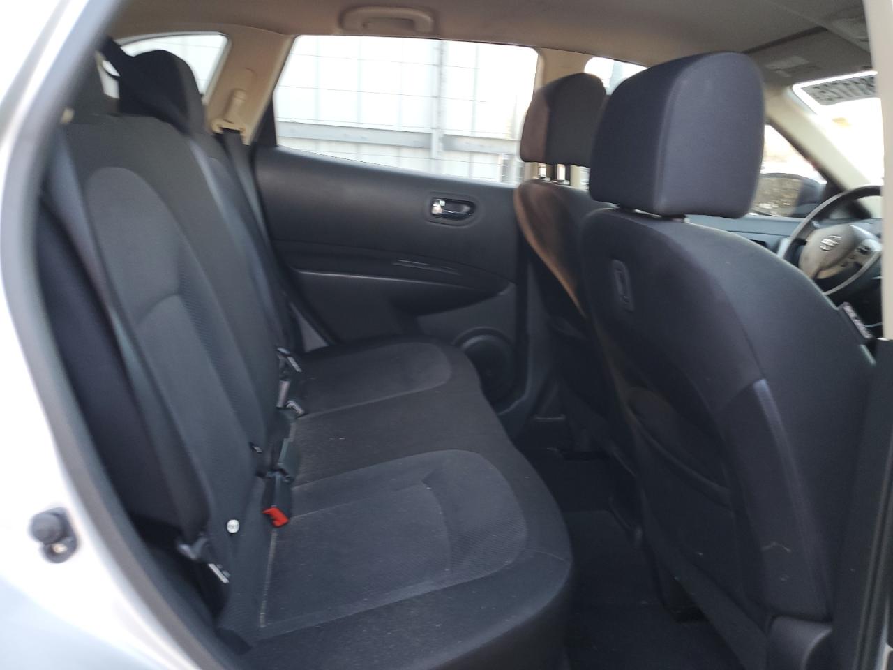 2012 Nissan Rogue - Image 10