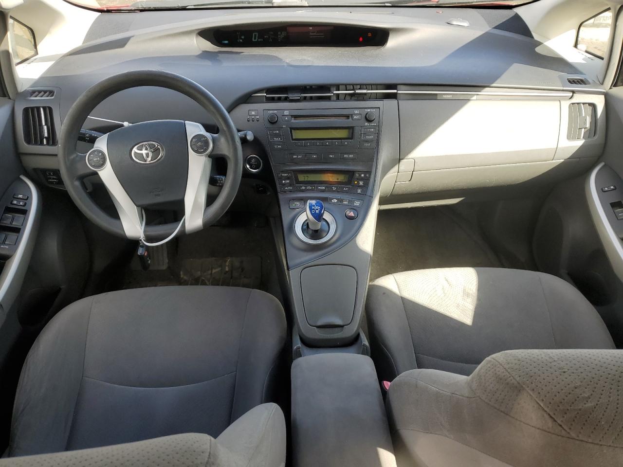 2010 Toyota Prius - Image 8