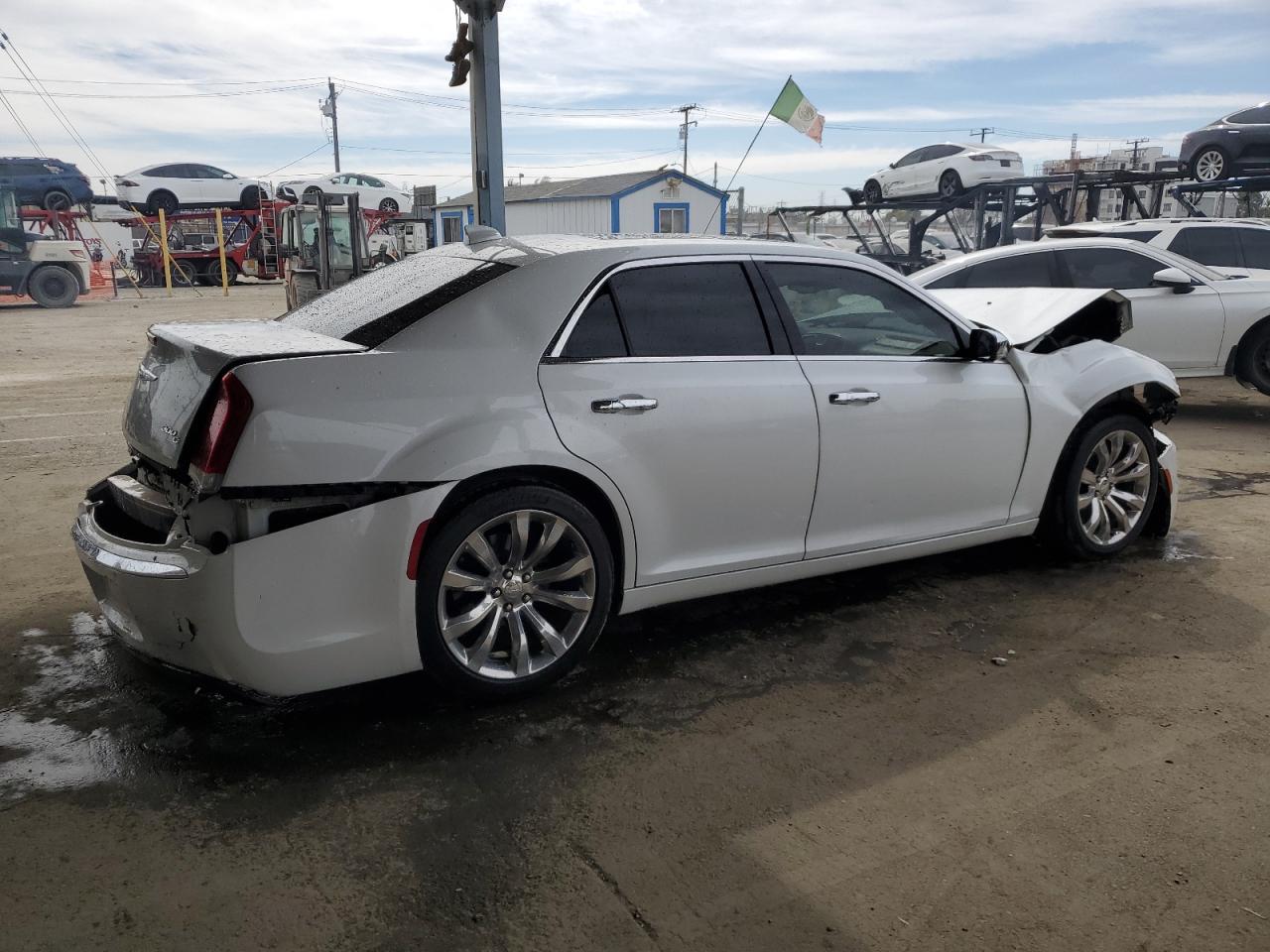 2015 Chrysler 300 - Image 3