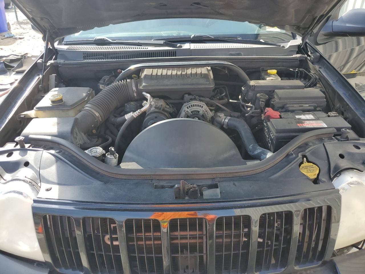 2006 Jeep Grand Cherokee - Image 12
