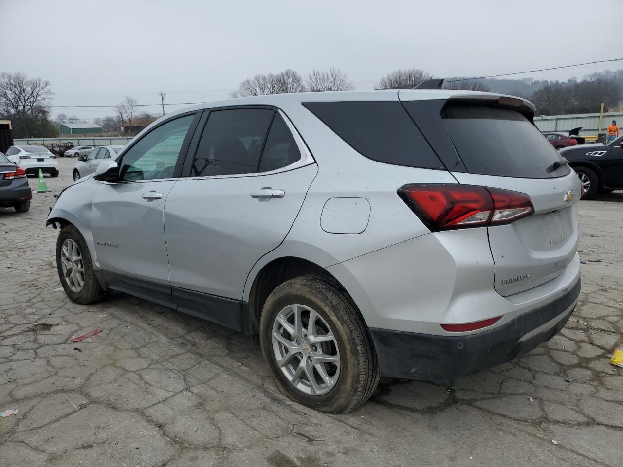 2022 Chevrolet Equinox - Image 2