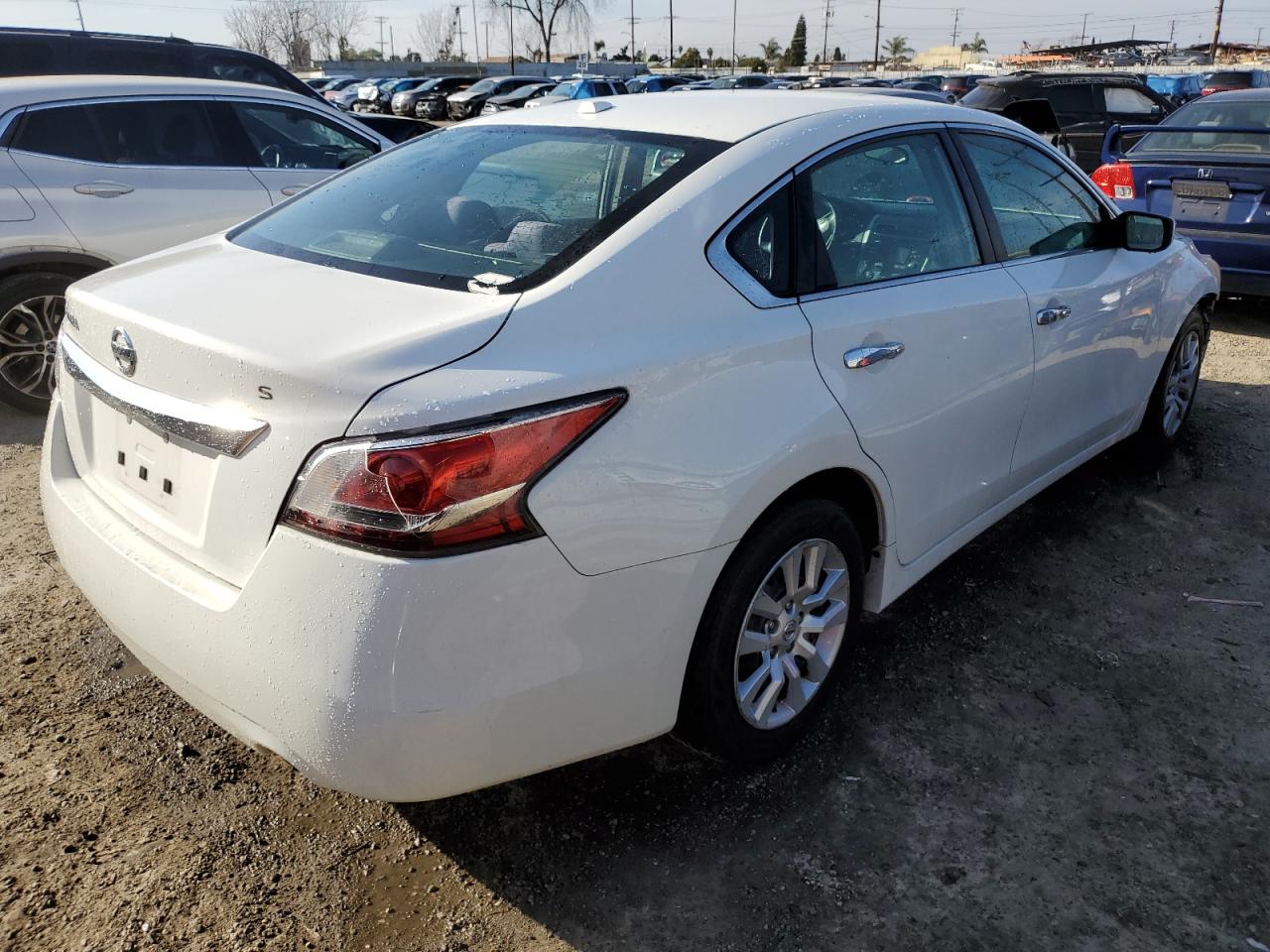 2015 Nissan Altima - Image 3